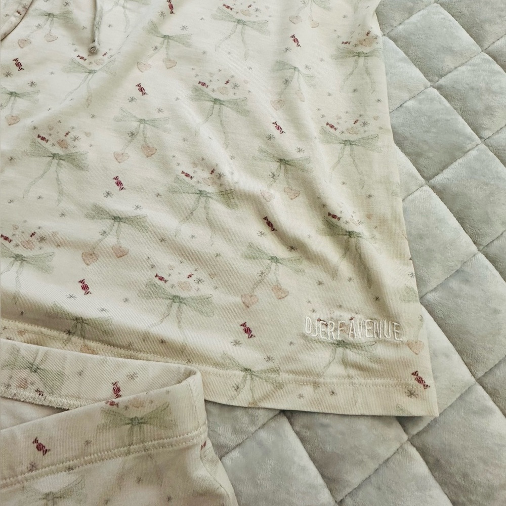 🎀Sofia Richie Holiday Bow pajama Set - Picture 4 of 4